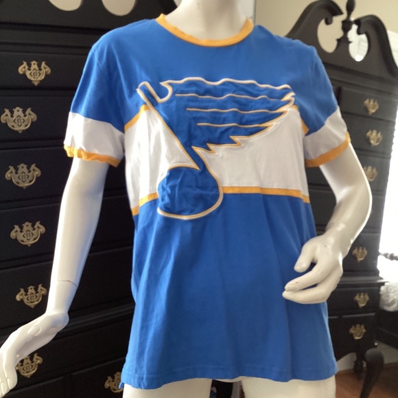 A7 - #372 ST. LOUIS BLUES SERIES SIX OZZY STRIPED SHORT SLEEVE TEE - BLUE/WHITE - Picture 1 of 4